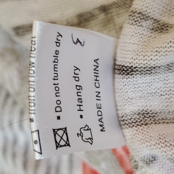 Dearcase women's open front cardigan.  Size large. - Picture 5 of 5